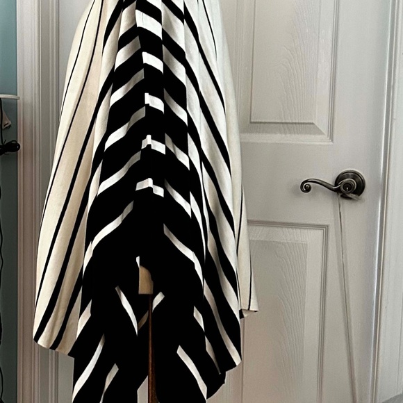 PONCHO, COTTON/MODAL, BLACK & PEARL, SZ L/XL, VERY FLOWING, LAUREN BY RALPH LAUR - Picture 2 of 11